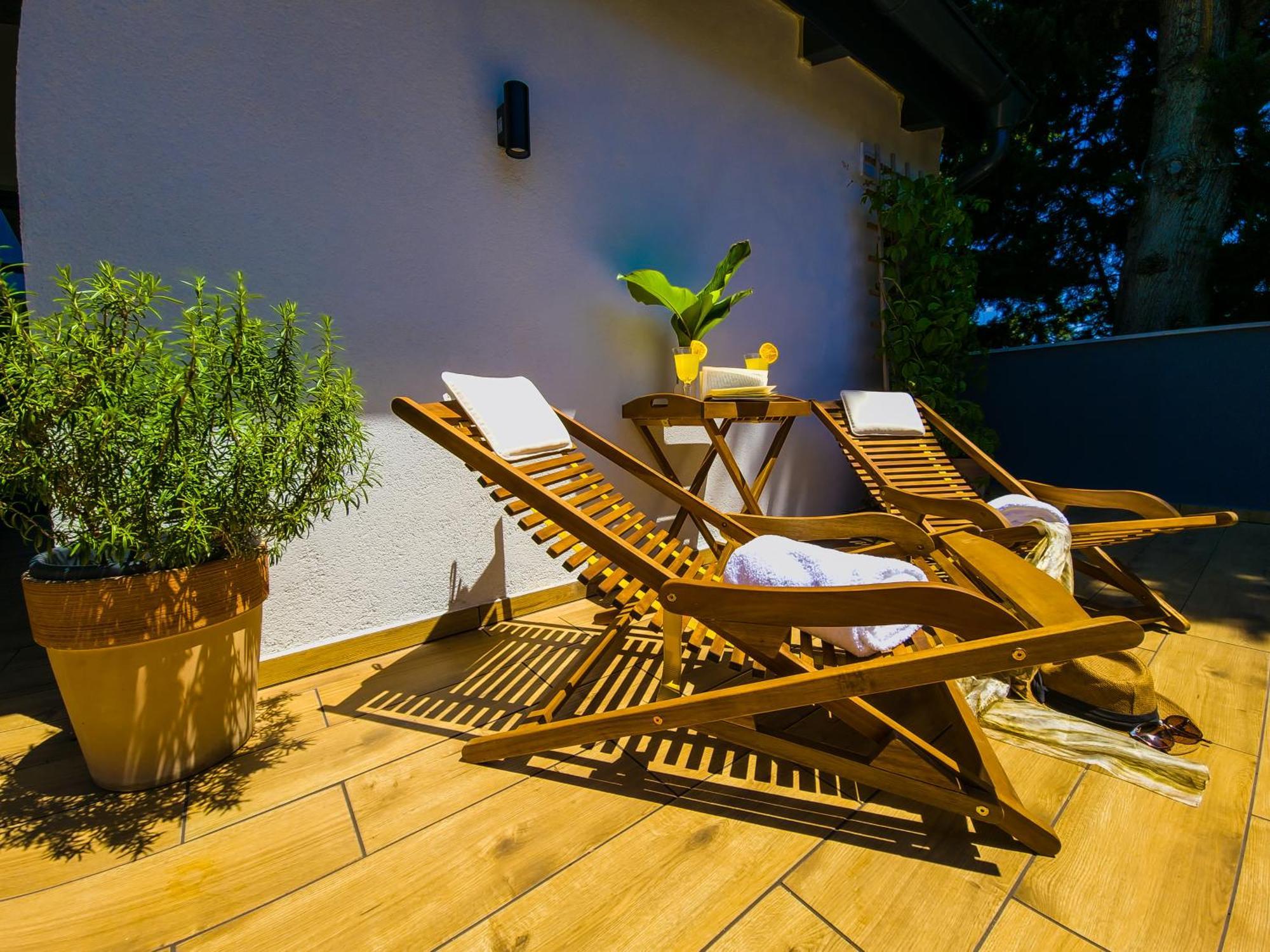 Residence ǁ Corino Biograd Na Moru Bagian luar foto